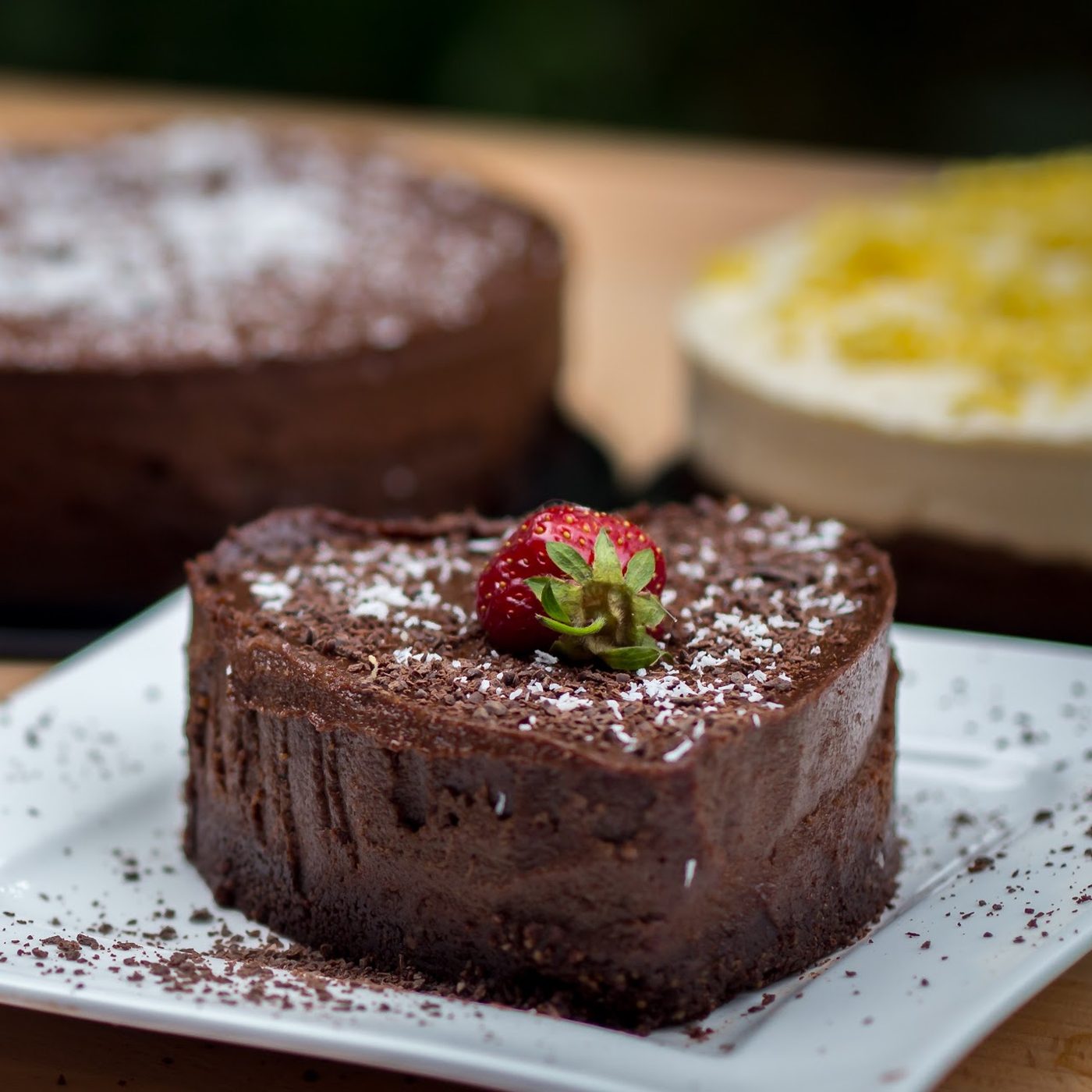 Sweetheart Cake · 11 cm heart · serves 2 · any flavour